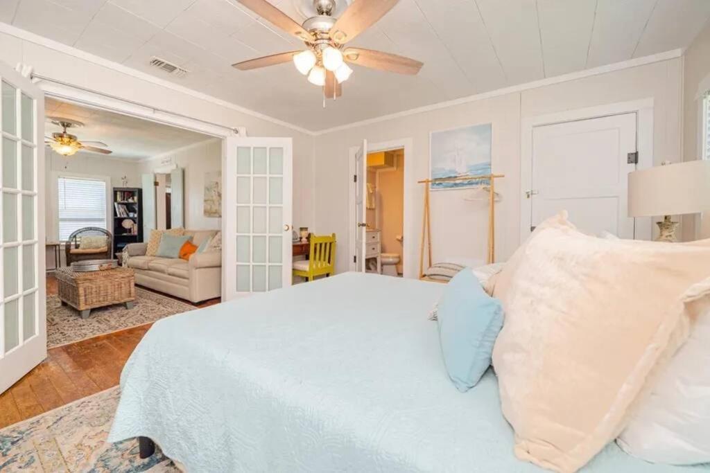 The - Downtown Holiday home